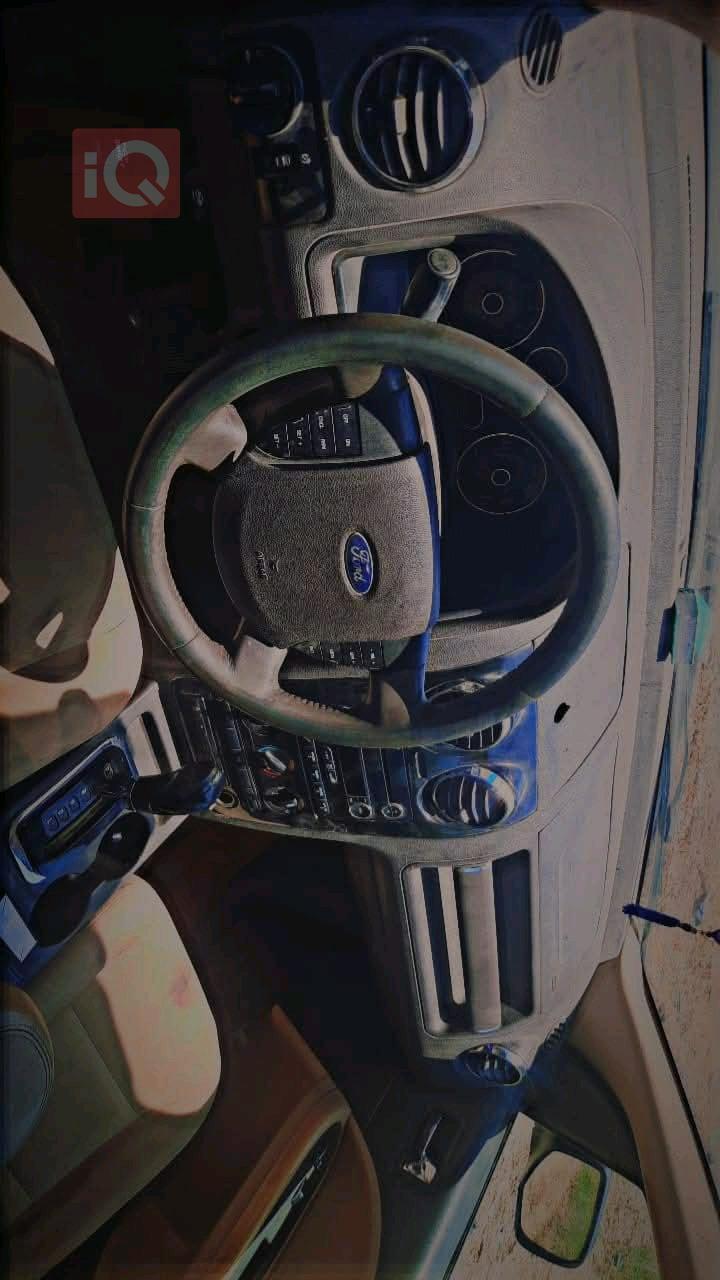 Ford Taurus X